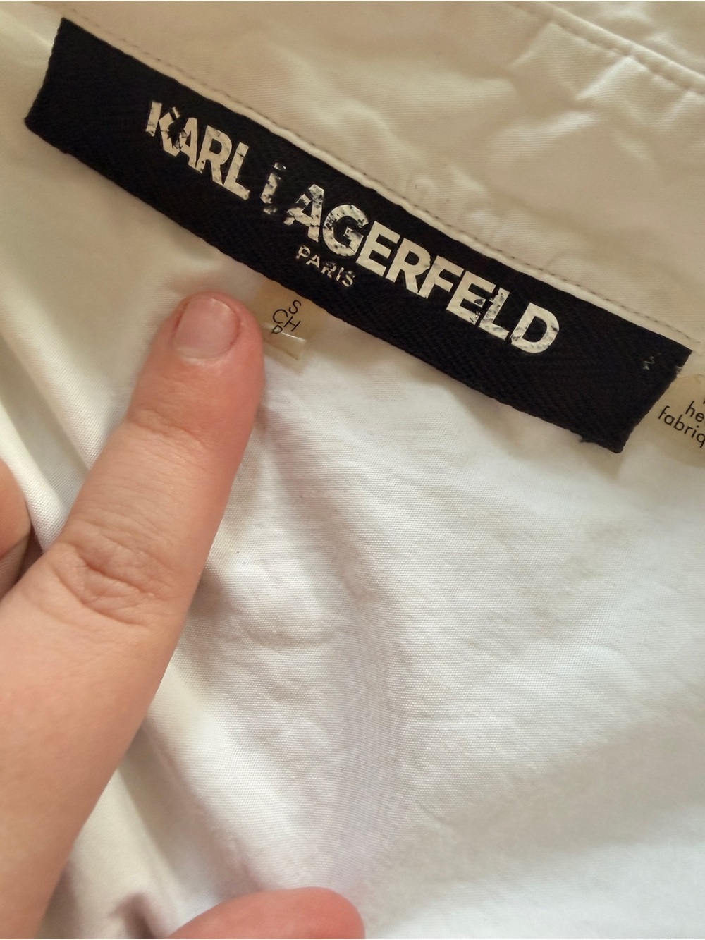 Karl Lagerfeld White 100% cotton Button-Down Shirt with Black Diagonal Graphic - Picture 4 of 5